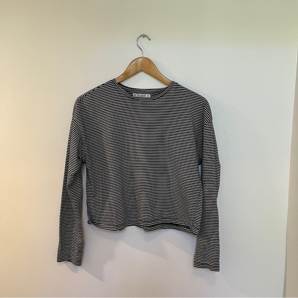 🦓Stiped long-sleeve top from Pull&Bear 🖤🤍 - Picture 1 of 9